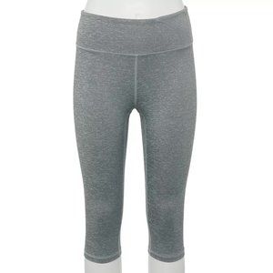 Tek Gear Core performance Skimmer Capri Mid Rise leggings